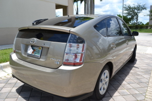 2005 Toyota Prius Hybrid 