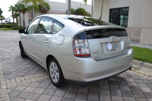 2005 Toyota Prius Hybrid 