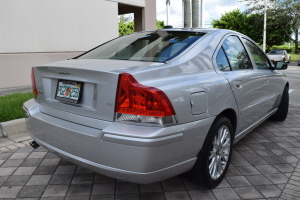 2005 Volvo S60 