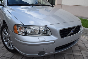 2005 Volvo S60 