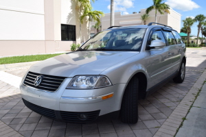 2005 Volkswagen Passat AWD 