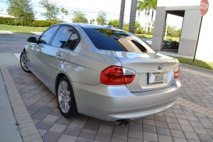 2006 BMW 325i 