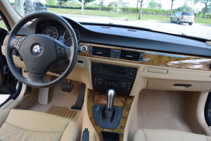 2006 BMW 325i 