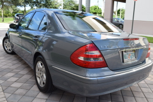 2006 Mercedes E350 