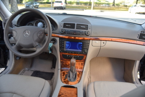 2006 Mercedes E350 