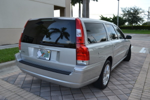 2006 Volvo V70 