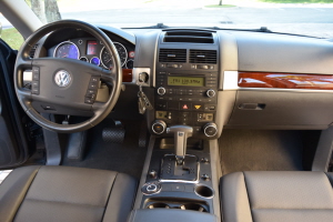 2006 Volkswagen Touareg AWD 