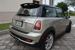 2007 Mini  Cooper S 