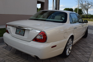 2008 Jaguar XJ8 