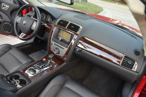 2008 Jaguar XKR 