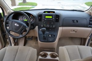 2008 Kia Sedona 