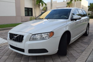 2008 Volvo V70 