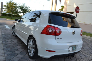 2008 Volkswagen R32 AWD 