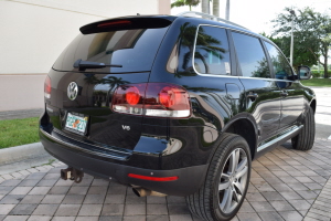 2008 Volkswagen Touareg AWD 