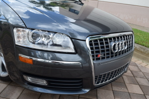 2009 Audi S8  