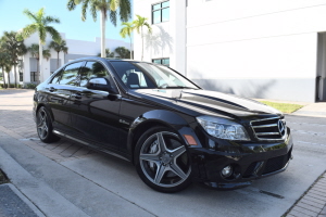 To change image, hover mouse over thumbnails below