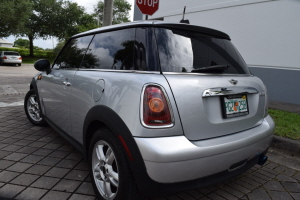 2009 MINI Cooper 