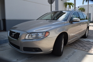 2009 Volvo V70 