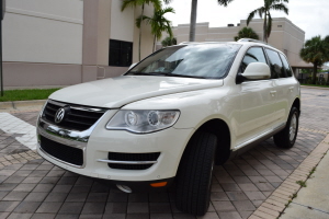 2009 Volkswagen Touareg AWD 