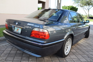 2001 BMW 740iL 