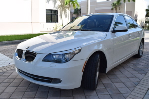 2010 BMW 528i 