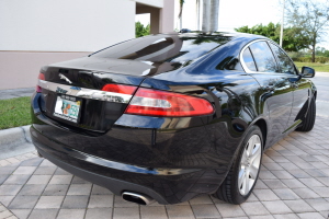 2010 Jaguar XF 