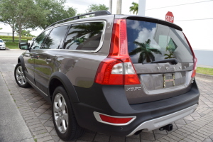 2010 Volvo XC70 AWD 