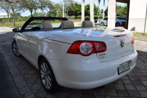 2010 Volkswagen EOS 