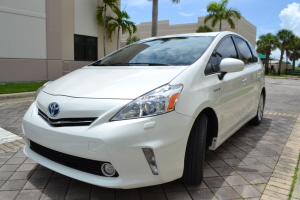 2012 Toyota Prius V Hybrid 