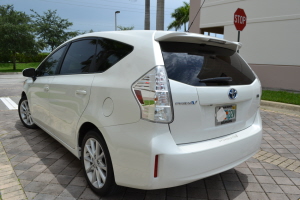 2012 Toyota Prius V Hybrid 