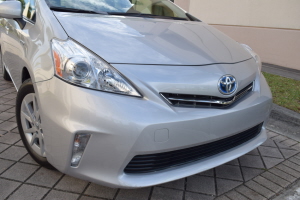 2012 Toyota Prius V Hybrid 