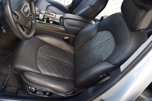 2013 Audi S8  