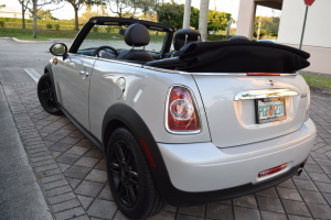 2013 MINI Cooper 