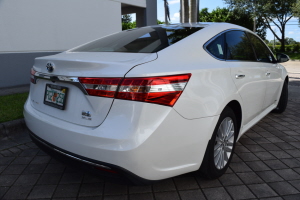 2013 Toyota Avalon Hybrid 