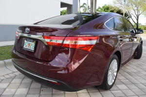 2013 Toyota Avalon Hybrid 