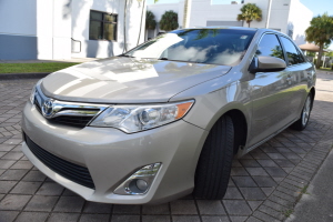 2013 Toyota Camry Hybrid 