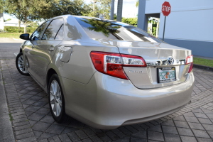 2013 Toyota Camry Hybrid 