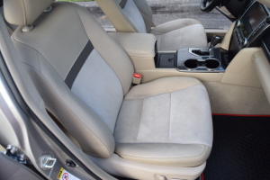 2013 Toyota Camry Hybrid 