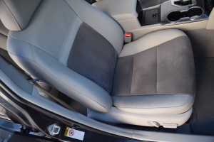 2013 Toyota Camry Hybrid 
