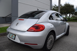 2013 Volkswagen Beetle 