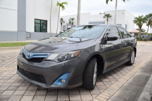 2014 Toyota Camry Hybrid 