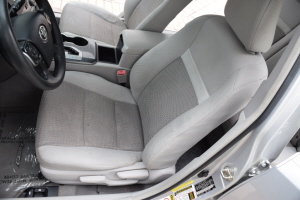 2014 Toyota Camry Hybrid 