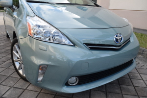 2014 Toyota Prius V Hybrid 