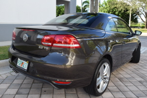 2014 Volkswagen EOS Executive 