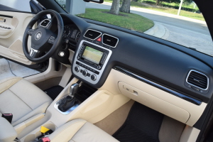 2014 Volkswagen EOS Executive 