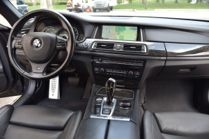 2015 BMW 750i 
