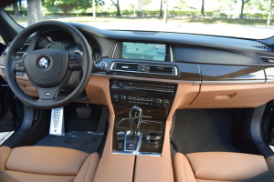2015 BMW 750Li 