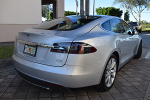 2015 Tesla Model S 90D 