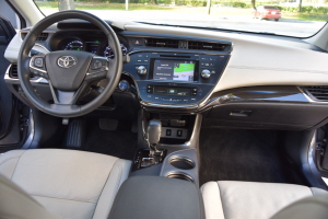 2015 Toyota Avalon Hybrid 