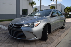 2015 Toyota Camry Hybrid 